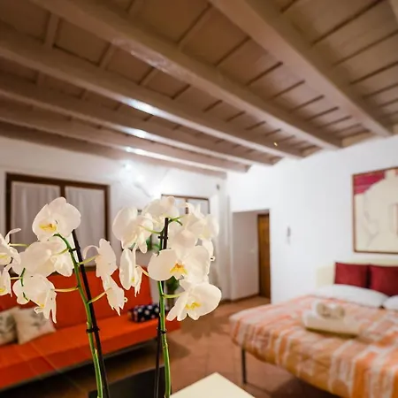 Old Town Square Apartment Bergamo